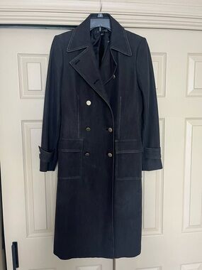 Ann Klein Black soft denim trench coat, SZ 4 lined Good distressed condition